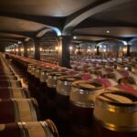 Vacker källare på Chateau Smith Haut-Lafitte i Pessac-Leognan där man har Cru Classé staus för sitt vita vin Vacker källare på Chateau Smith Haut-Lafitte i Pessac-Leognan där man har Cru Classé staus för sitt vita vin