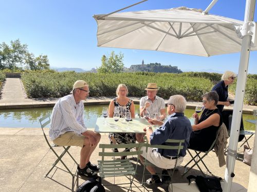 Glada provare på Bodegas Roda