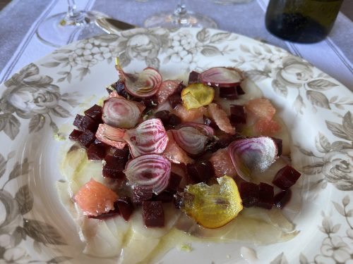 Till förrätt blev det mycket betor och en välsmakande carpaccio