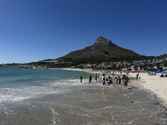 Som jag älskar stranden Camps Bay med ett dopp i Atlantens kalla vatten