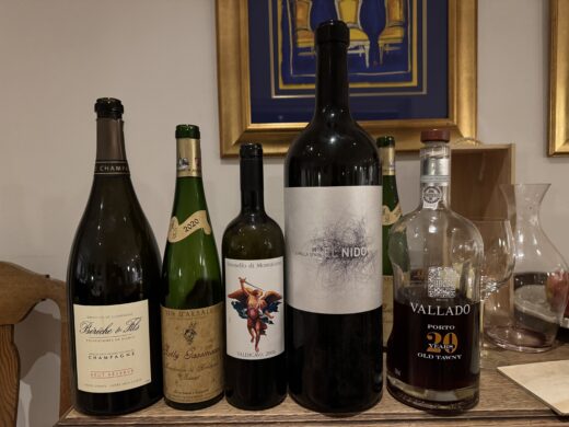 En trevlig laguppställning under Påsken. Vi startade med favoriten Béreche et Fils från Champagne på magnum. Denna ljuvliga Champagne kom på web-lanseringen på Systembolaget förra fredagen. Och El Nido från Jumilla på 3 liters butelj var ljuvlig!