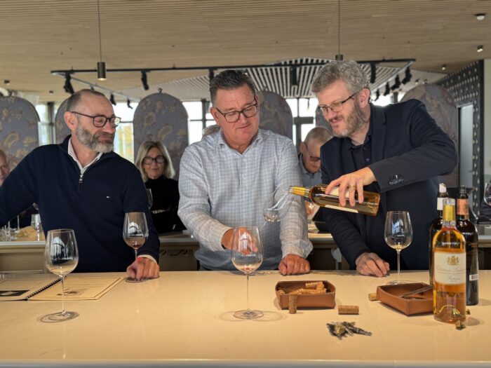 En riktigt fin provning på Chateau Pichon-Baron med Nicolas och Emilien, där vi även fick prova Chateau Suduiraut från Sauternes