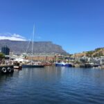 Waterfront med Table Mountain och Cape Grace Hotel i Cape Town Waterfront med Table Mountain och Cape Grace Hotel i Cape Town