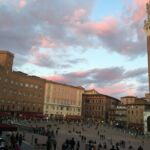 Piazza Il Campo i underbara Siena, där vi bodde under våra fem nätter Piazza Il Campo i underbara Siena, där vi bodde under våra fem nätter
