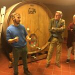 Rundvisning av Giovanni Albesano på vinhuset La Spinetta i Castagnole Lanze i närheten av Barbaresco Rundvisning av Giovanni Albesano på vinhuset La Spinetta i Castagnole Lanze i närheten av Barbaresco