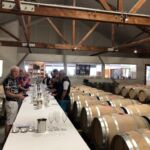 Cloudy Bay var först ut i Marlborough att producera högklassiga viner under 1970-talet. I deras fick vi en fin provning Cloudy Bay var först ut i Marlborough att producera högklassiga viner under 1970-talet. I deras fick vi en fin provning