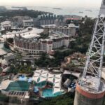 Linbanan över till Sentosa Island i Singapore Linbanan över till Sentosa Island i Singapore