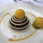 En spännande dessert på Beau Rivage i Condrieu En spännande dessert på Beau Rivage i Condrieu