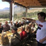 Direkt efter landning i Cape Town åkte vi till vingården Idiom för en bättre lunch. Ägaren Roberto Bottega välkomnade oss och presenterade vinerna där deras Sangiovese sticker ut Direkt efter landning i Cape Town åkte vi till vingården Idiom för en bättre lunch. Ägaren Roberto Bottega välkomnade oss och presenterade vinerna där deras Sangiovese sticker ut