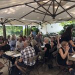 Andäktigt provande av de bästa vinerna på Rust En Vrede i Stellenbosch Andäktigt provande av de bästa vinerna på Rust En Vrede i Stellenbosch