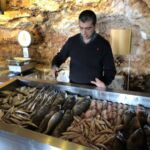 Vi valde en grillad seabass till lunch i Byblos Vi valde en grillad seabass till lunch i Byblos