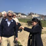 Fin guidning ute på fältet som klarade sig från vinlusen 1875 hos Bollinger Fin guidning ute på fältet som klarade sig från vinlusen 1875 hos Bollinger