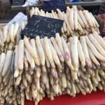 Det blev ett par kilo sparris med hem i bagaget från matmarknaden i Beaune där denna sparris kostade 80:- kilot!! Det blev ett par kilo sparris med hem i bagaget från matmarknaden i Beaune där denna sparris kostade 80:- kilot!!