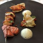 Första kvällen på kanalbåtsresan besökte vi tvåstjärniga La Cote St.-Jacques i Joigny för en avsmakningsmeny med b.l.a denna goda Breton hummer
