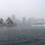 Från Circular Quay utgick vår kryssning i inloppet till Sydney. P.g.a bränderna så var det ingen vidare sikt denna dag.. men det skulle bli bra