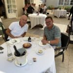 Efter tre dygn i Alsace bytte min kompis Magnus Alqvist av Lis som flög hem från Basel och vi fortsatte resan till Bourgogne. Här med en fin lunch på Le Montrachet i Puligny-Montrachet