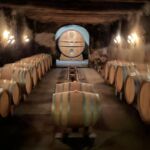 Den vackra källaren på Chateau La Nerthe i Chateauneuf-du-Pape Den vackra källaren på Chateau La Nerthe i Chateauneuf-du-Pape