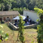 Provning hos Pierre Jean Villa som ligger på gränsen mellan Condrieu och Saint-Joseph Provning hos Pierre Jean Villa som ligger på gränsen mellan Condrieu och Saint-Joseph