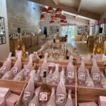Garrus är det mest exklusiva rosévinet i Provence med en prislapp på 110 euro/buteljen. Svagt men märkbart ekad Garrus är det mest exklusiva rosévinet i Provence med en prislapp på 110 euro/buteljen. Svagt men märkbart ekad
