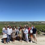 Hela härliga gänget ute bland vinrankorna på Abadia Retuerta i Sardon del Duero Hela härliga gänget ute bland vinrankorna på Abadia Retuerta i Sardon del Duero