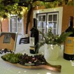 På Quinta do Vallado njuter man av deras utsökta bordsviner som Sousaõ och Reserva Fields Blend samt ljuvlig Tawny Port 20 years På Quinta do Vallado njuter man av deras utsökta bordsviner som Sousaõ och Reserva Fields Blend samt ljuvlig Tawny Port 20 years