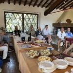 Trevligt besök hos David Cecchi på Poderi del Paradaiso i San Gimignano Trevligt besök hos David Cecchi på Poderi del Paradaiso i San Gimignano