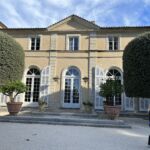 Trevligt besök på det fina slottet La Nerthe i Chateauneuf-du-Pape, där man var först i området med att producera vita viner en gång i tiden Trevligt besök på det fina slottet La Nerthe i Chateauneuf-du-Pape, där man var först i området med att producera vita viner en gång i tiden