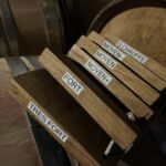 På Chateau Canon-La-Gaffelière i St.-Emilion gick vi igenom olika rostningsgrader på ekfaten På Chateau Canon-La-Gaffelière i St.-Emilion gick vi igenom olika rostningsgrader på ekfaten
