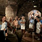 Rundvandring i de fina källarna hos Avignonesi i Montepulciano Rundvandring i de fina källarna hos Avignonesi i Montepulciano