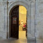 Man hade dukat upp får oss i den privata matsalen på Le Domaine - Abadia Retuerta Man hade dukat upp får oss i den privata matsalen på Le Domaine - Abadia Retuerta