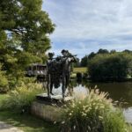 Vi inledde vår resa i Bordeaux med en lunch på Le Sources de Caudalié.. ett mycket känt spa-ställe i Pessac-Léognan Vi inledde vår resa i Bordeaux med en lunch på Le Sources de Caudalié.. ett mycket känt spa-ställe i Pessac-Léognan