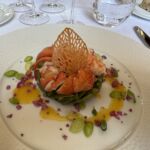 En underbar hummer vid lunchen hos Taittinger i byn Pierry En underbar hummer vid lunchen hos Taittinger i byn Pierry
