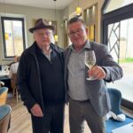 Min gamle vän Olivier Leflaive kom och hälsade då vi avnjöt en fin "Tasting lunch" hos honom i Puligny-Montrachet Min gamle vän Olivier Leflaive kom och hälsade då vi avnjöt en fin "Tasting lunch" hos honom i Puligny-Montrachet
