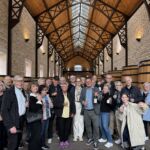 Hela den härliga gruppen hos Faiveley i Nuits-Saint-Georges Hela den härliga gruppen hos Faiveley i Nuits-Saint-Georges