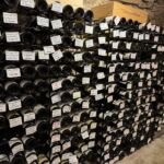 Min "hemliga adress" i Bourgogne har en helt fantastisk vinkällare.. med många viner till netto pris Min "hemliga adress" i Bourgogne har en helt fantastisk vinkällare.. med många viner till netto pris