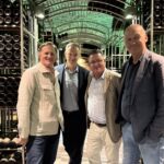 Sedan 1986 har detta gäng bestående av Thomas Raber, Per Dahlberg, Jag och Magnus Alqvist gjort en gastronomisk- vinresa till något distrikt eller land. Vi inledde vår resa i Wachau med ett besök i källaren hos mästaren Franz Hirtzberger Sedan 1986 har detta gäng bestående av Thomas Raber, Per Dahlberg, Jag och Magnus Alqvist gjort en gastronomisk- vinresa till något distrikt eller land. Vi inledde vår resa i Wachau med ett besök i källaren hos mästaren Franz Hirtzberger