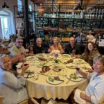 Några av mina glada resenärer på Restaurante Vinum Några av mina glada resenärer på Restaurante Vinum