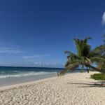 Dag två tillbringade vi på denna underbara strand på Barbados innan vi checkade in på Royal Clipper Dag två tillbringade vi på denna underbara strand på Barbados innan vi checkade in på Royal Clipper