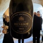 Man var väldigt frikostiga hos Henriot och bjöd på deras prestige-vin som en avslutning på besöket Man var väldigt frikostiga hos Henriot och bjöd på deras prestige-vin som en avslutning på besöket