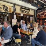 I Asakusa blev det ett nödvändigt öl-stopp före lunchen I Asakusa blev det ett nödvändigt öl-stopp före lunchen