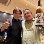 Vår guide Mr. Boone var ovärderlig under vår resa. Här njuter vi tillsammans på Kushinobo uppe i Shibuya Scambla Square Vår guide Mr. Boone var ovärderlig under vår resa. Här njuter vi tillsammans på Kushinobo uppe i Shibuya Scambla Square