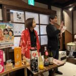 I Takayama inledde vi med en provning på Funasaka Brewery av ljuvlig saké I Takayama inledde vi med en provning på Funasaka Brewery av ljuvlig saké