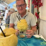 Uppe i Ana Capri blev det en Limoncello Spritz Uppe i Ana Capri blev det en Limoncello Spritz